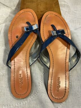 Coach vintage leather thong flip flops